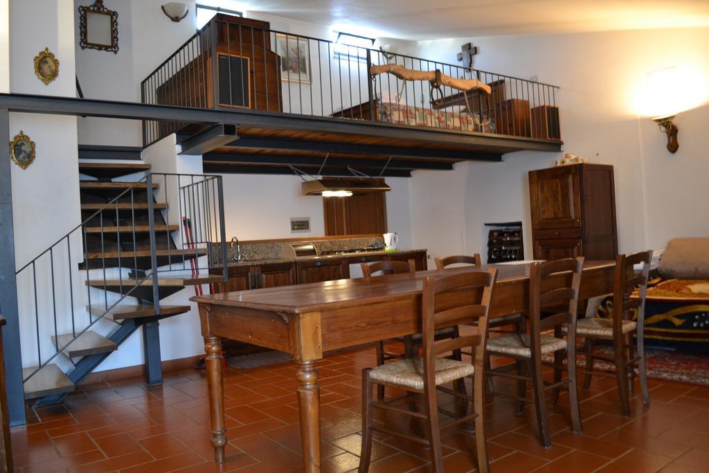 Osteria Carnivora Guest House Gaiole in Chianti Værelse billede